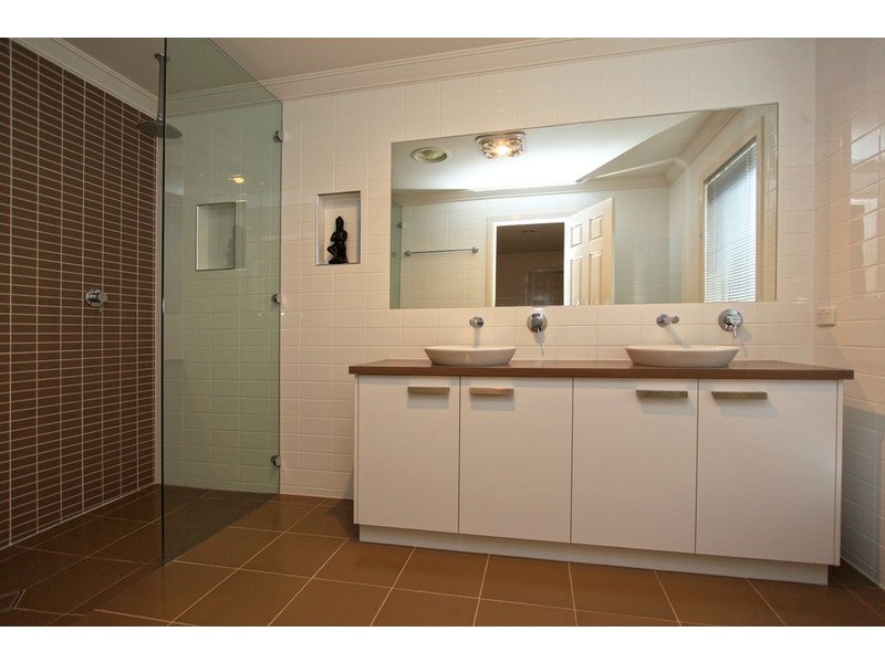 5 Innisbrook Avenue, Wodonga VIC 3690