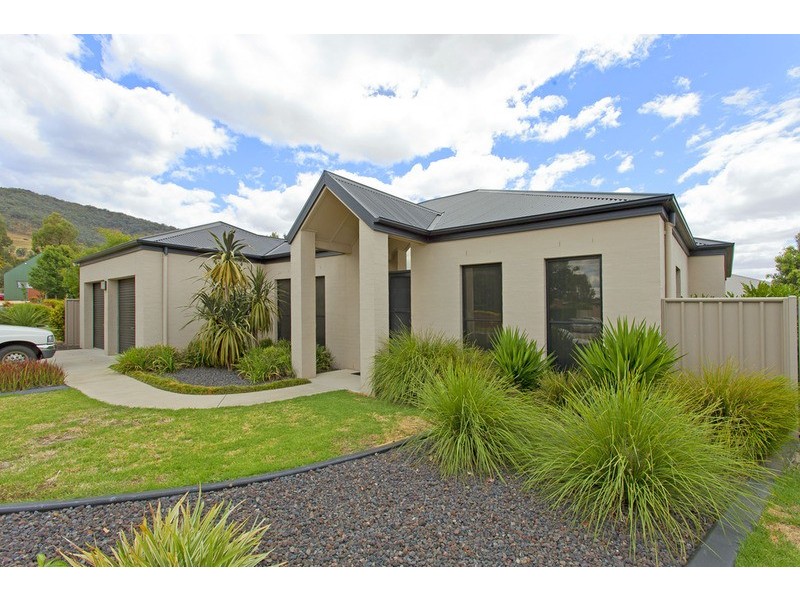 14 Hemlock  Court, Baranduda VIC 3691
