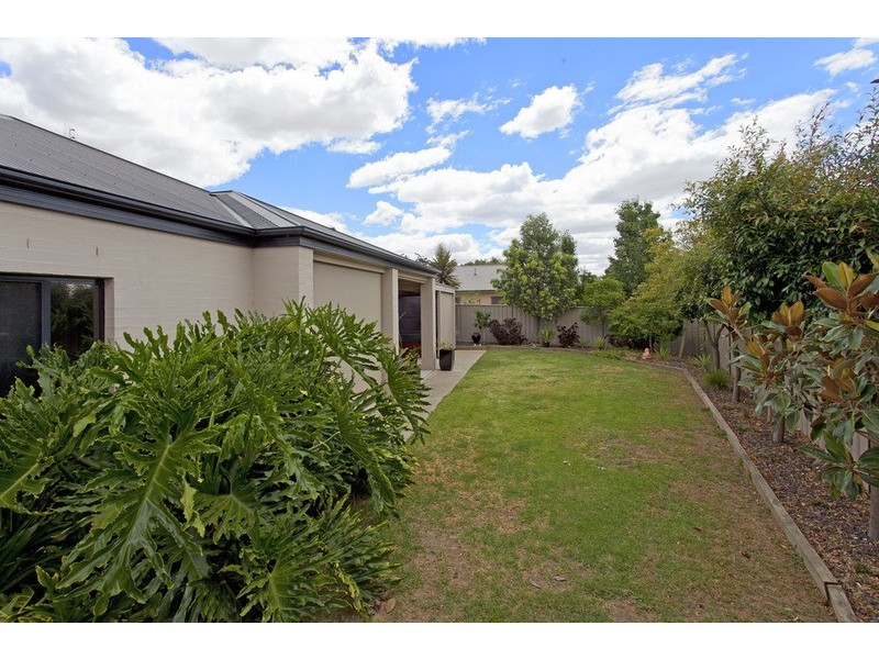 14 Hemlock  Court, Baranduda VIC 3691