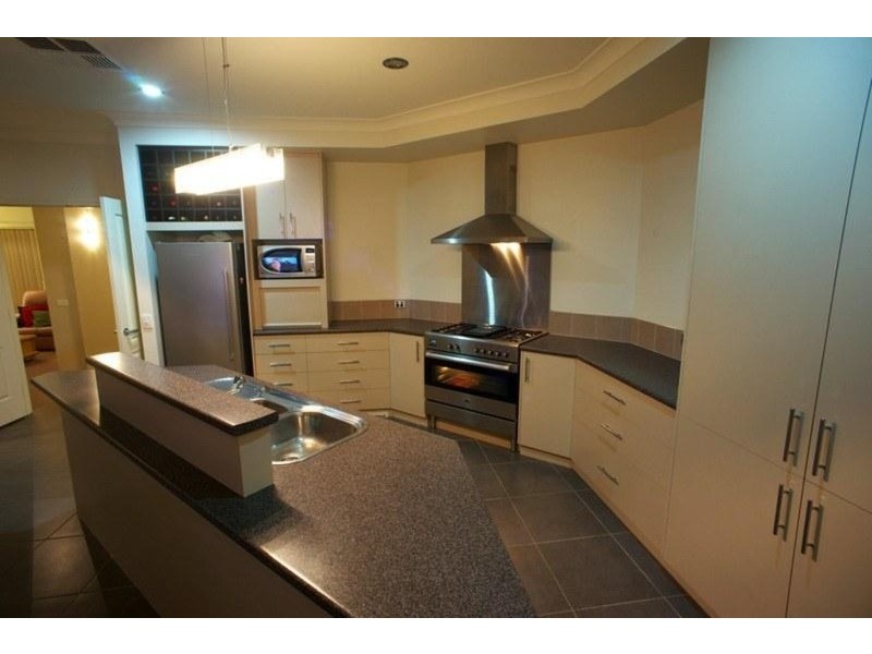 14 Hemlock  Court, Baranduda VIC 3691