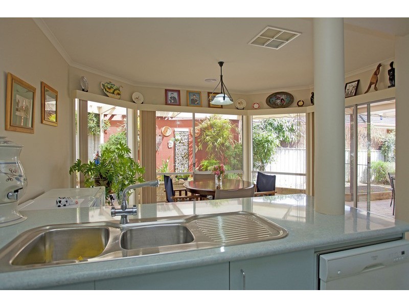 37 Falcon Circuit, Wodonga VIC 3690