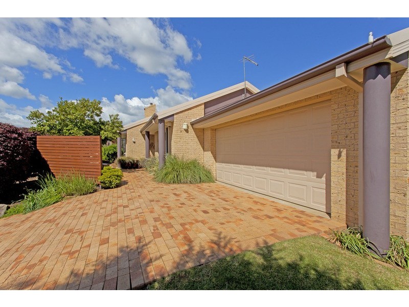 37 Falcon Circuit, Wodonga VIC 3690
