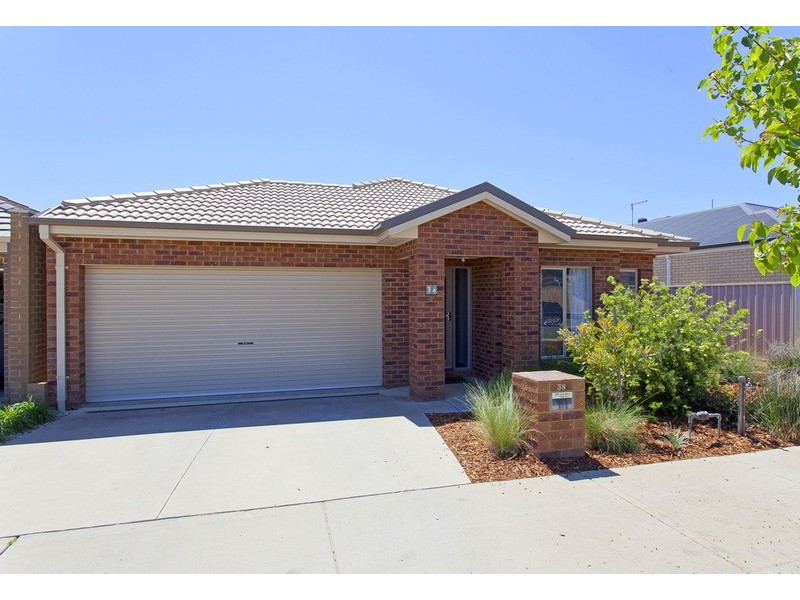 38 Castleton Street, Wodonga VIC 3690