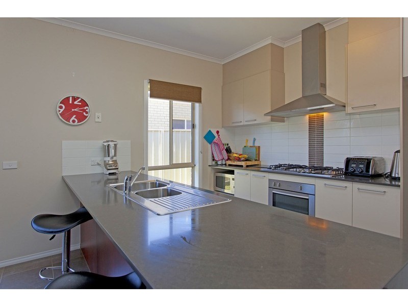 38 Castleton Street, Wodonga VIC 3690