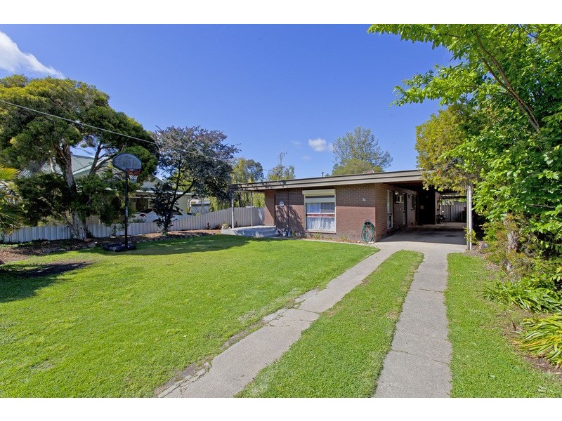 26 High Street, Chiltern VIC 3683