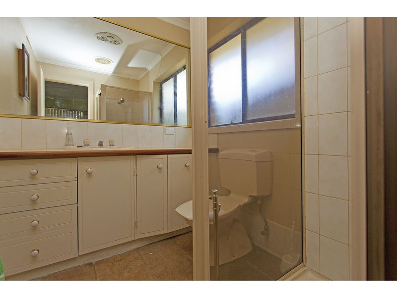 1 Hilltop Court, Wodonga VIC 3690