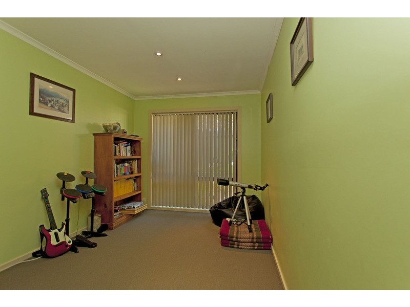 1 Hilltop Court, Wodonga VIC 3690