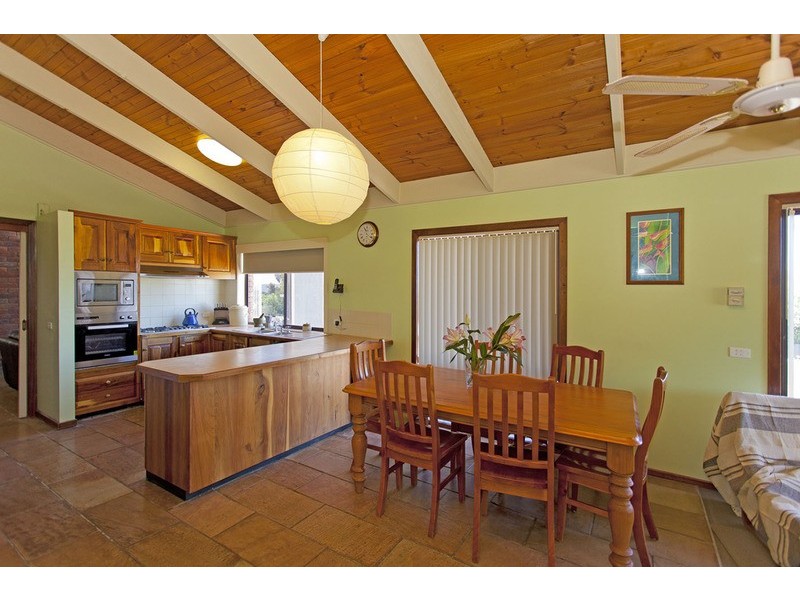 1 Hilltop Court, Wodonga VIC 3690