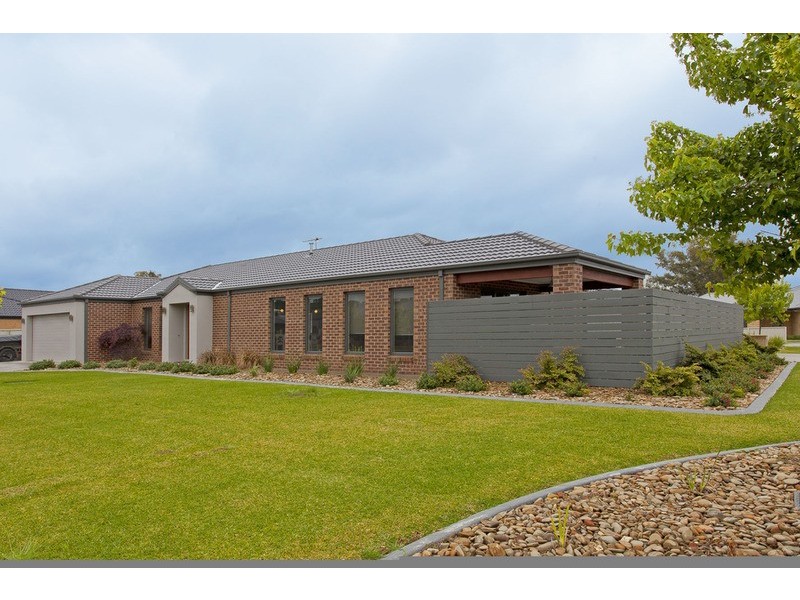 2 Lauren Place, Wodonga VIC 3690