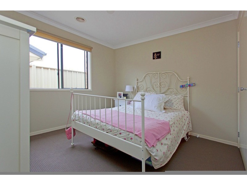 2 Lauren Place, Wodonga VIC 3690