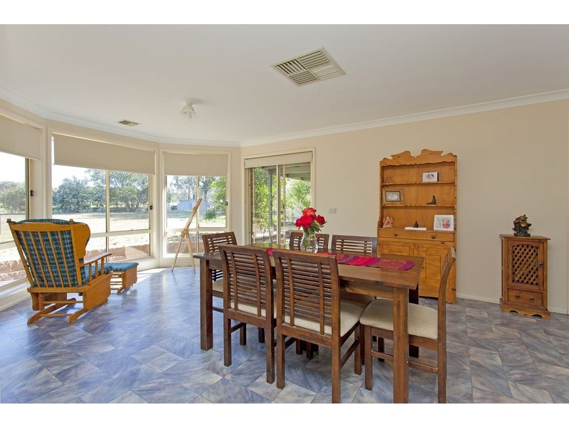 33-35 Albert Road, Chiltern VIC 3683