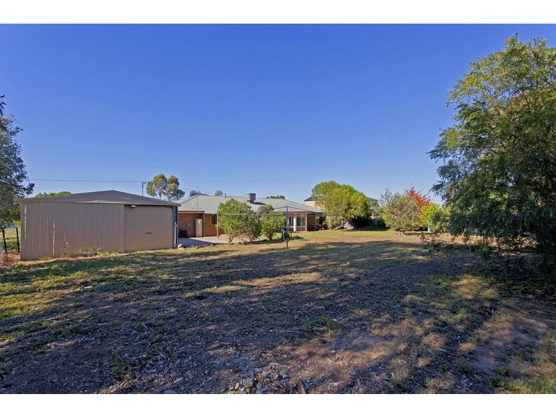 33-35 Albert Road, Chiltern VIC 3683