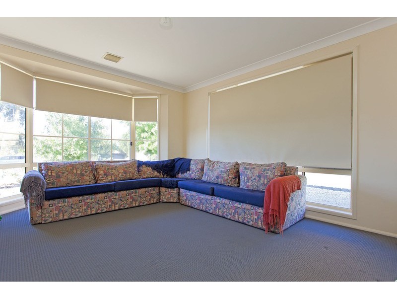 33-35 Albert Road, Chiltern VIC 3683