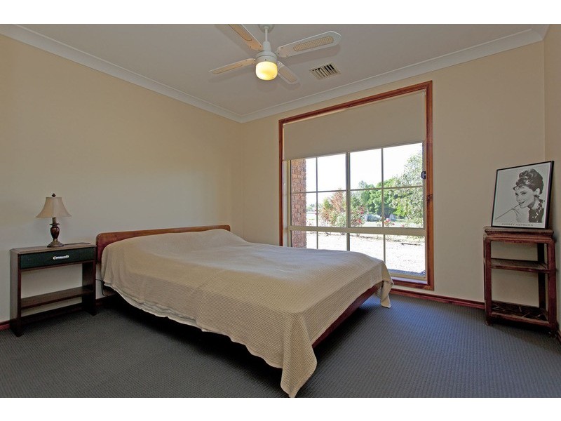 33-35 Albert Road, Chiltern VIC 3683