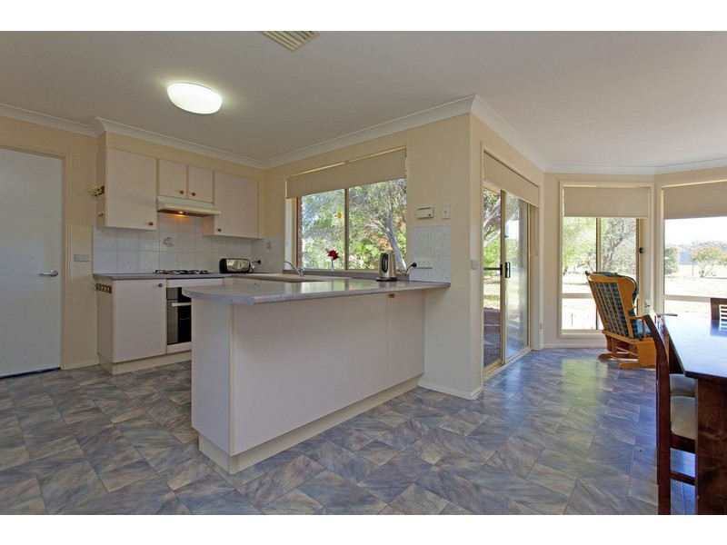 33-35 Albert Road, Chiltern VIC 3683