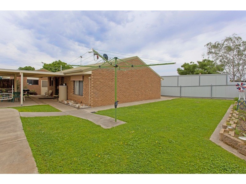 2/6 Skerry Street, Chiltern VIC 3683