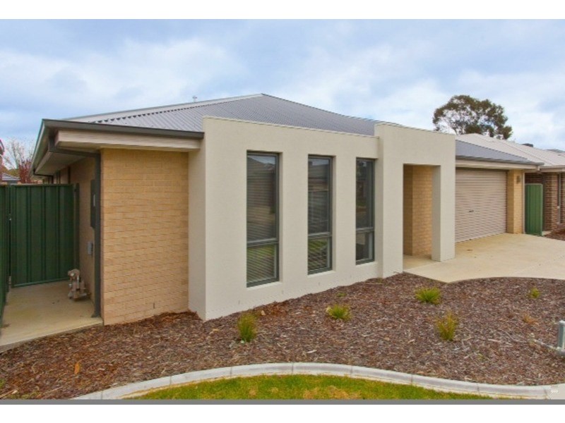 9 Inwood Crescent, Wodonga VIC 3690