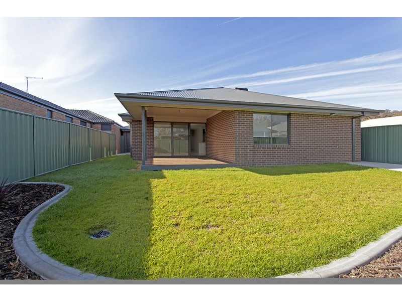 9 Inwood Crescent, Wodonga VIC 3690