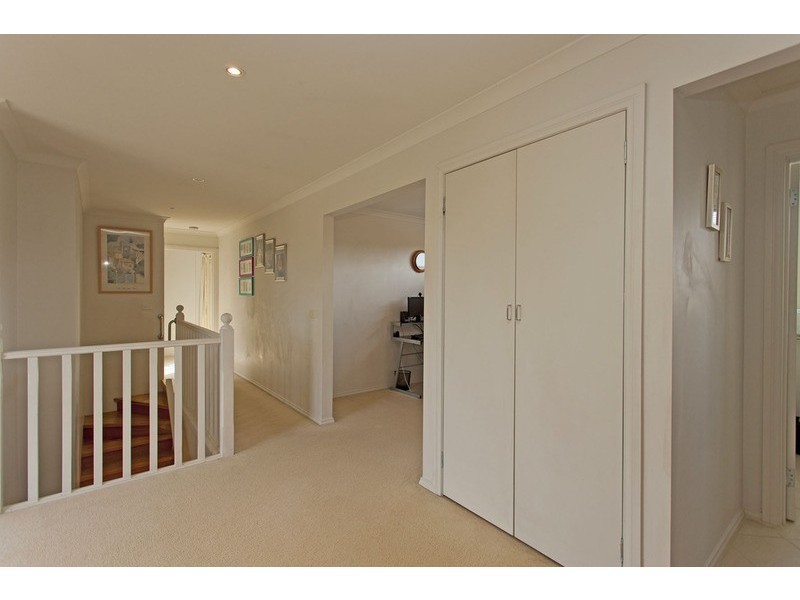 40 Buffalo  Crescent, Thurgoona NSW 2640