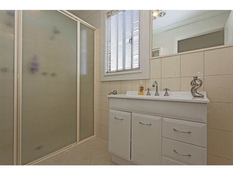 40 Buffalo  Crescent, Thurgoona NSW 2640