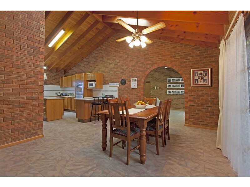 82 Huon Creek  Road, Wodonga VIC 3690