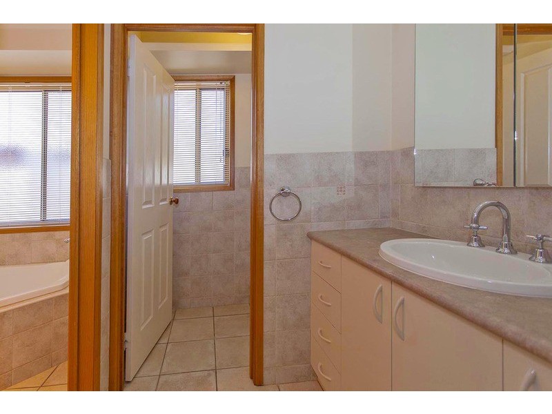 5 Porta Court, Wodonga VIC 3690