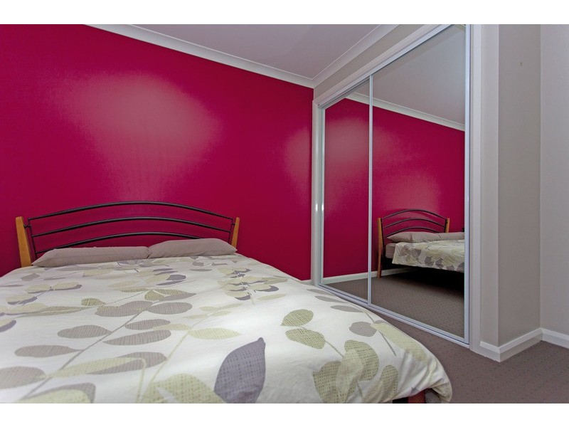 7 Featherstone  Avenue, Albury NSW 2640