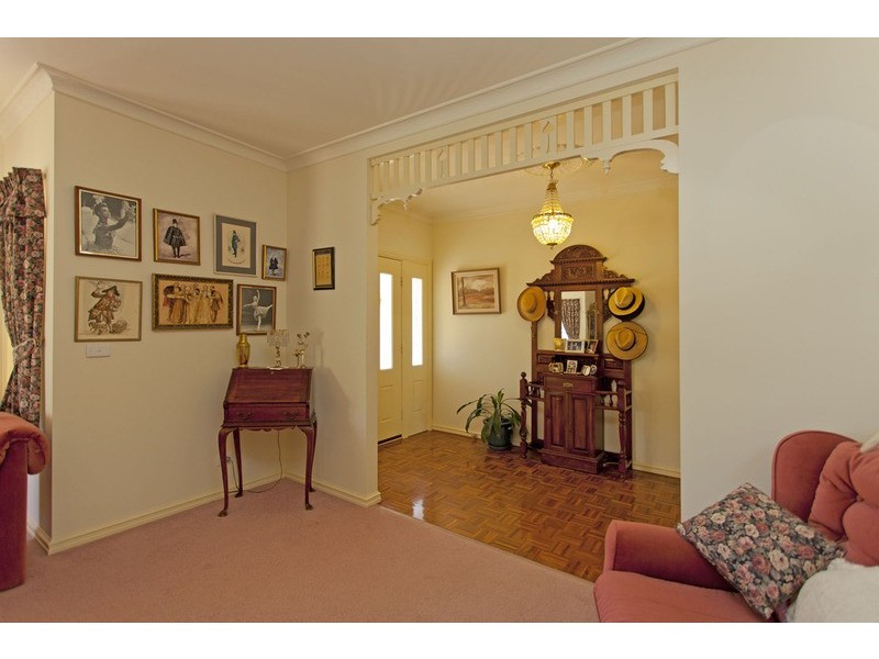 6 Hopwood  Road, Thurgoona NSW 2640