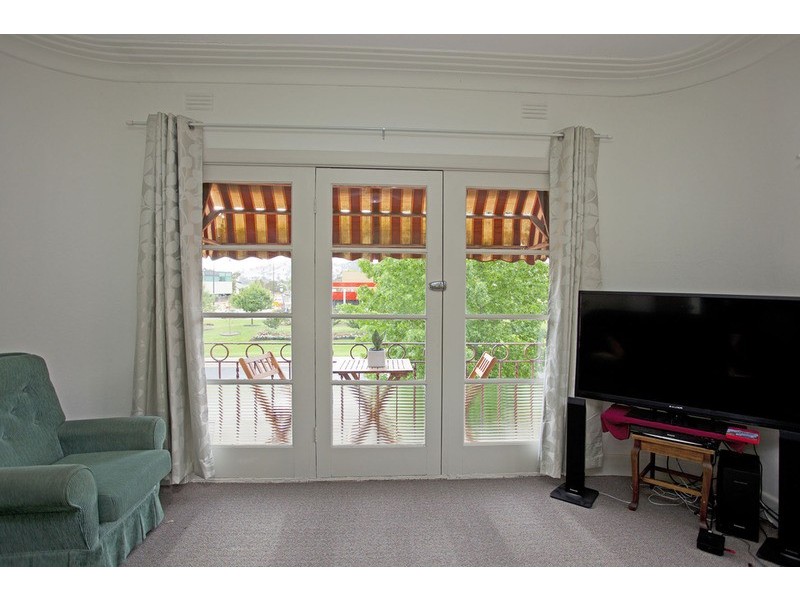 167 Beechworth  Road, Wodonga VIC 3690