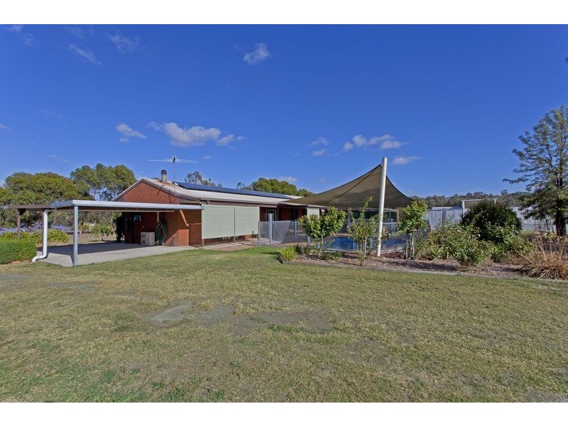 8-12 Gordon Street, Chiltern VIC 3683