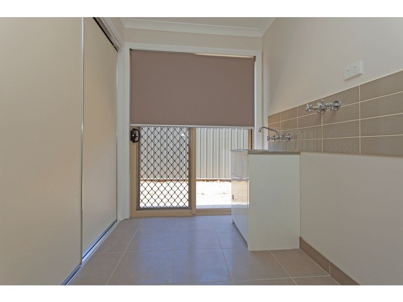 10 Rooney Avenue, Killara VIC 3691