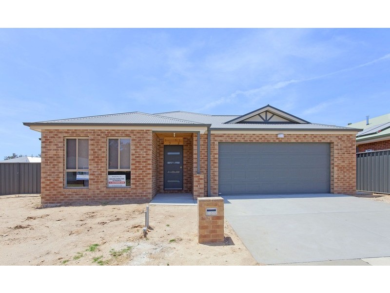 10 Rooney Avenue, Killara VIC 3691