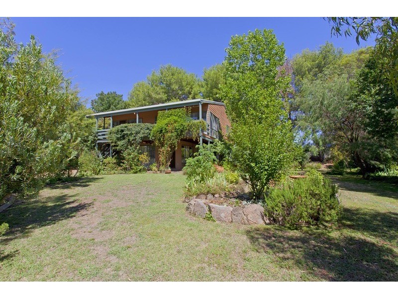 5 McKay Court, Thurgoona NSW 2640