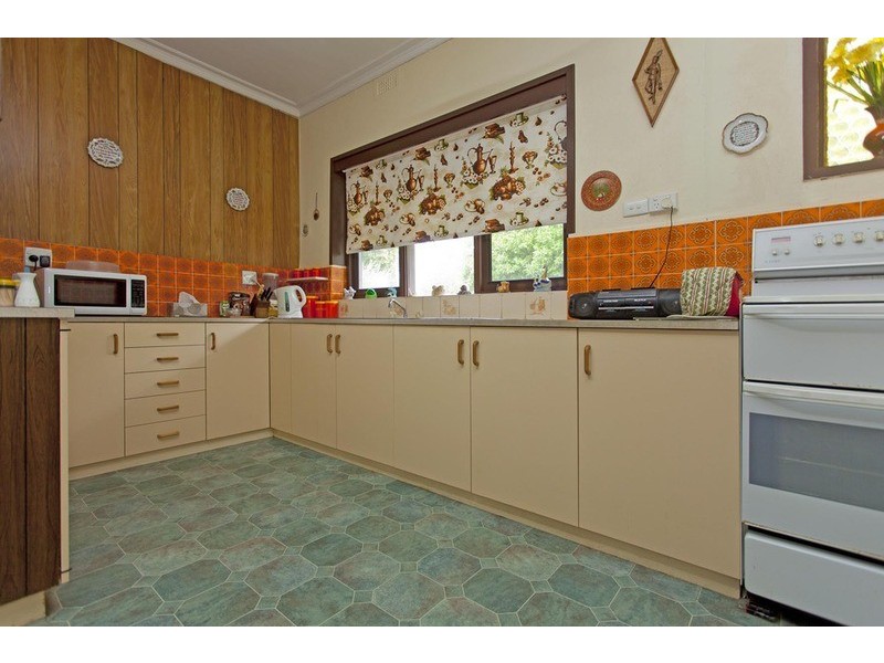 452 McDonald Road, Lavington NSW 2641