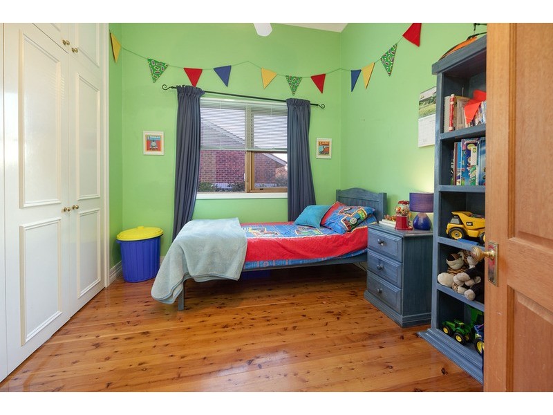 3 Victoria  Street, Chiltern VIC 3683