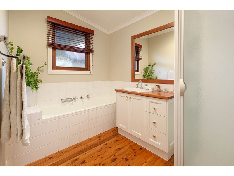3 Victoria  Street, Chiltern VIC 3683
