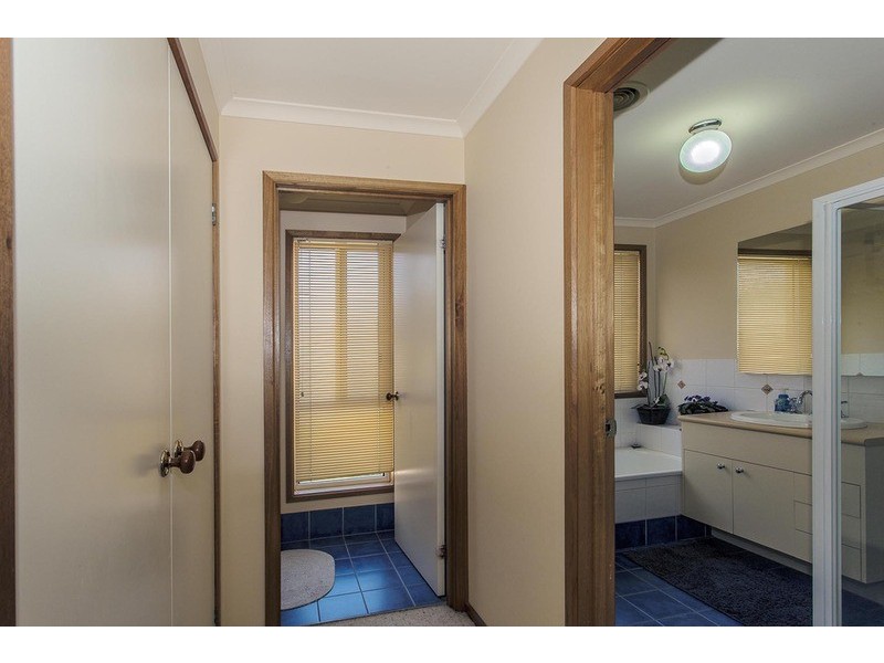 2 Armstrong  Terrace, Wodonga VIC 3690