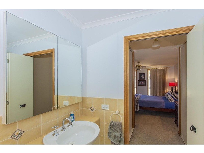 2 Armstrong  Terrace, Wodonga VIC 3690