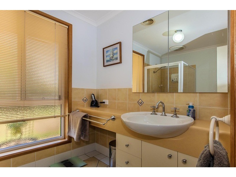 2 Armstrong  Terrace, Wodonga VIC 3690