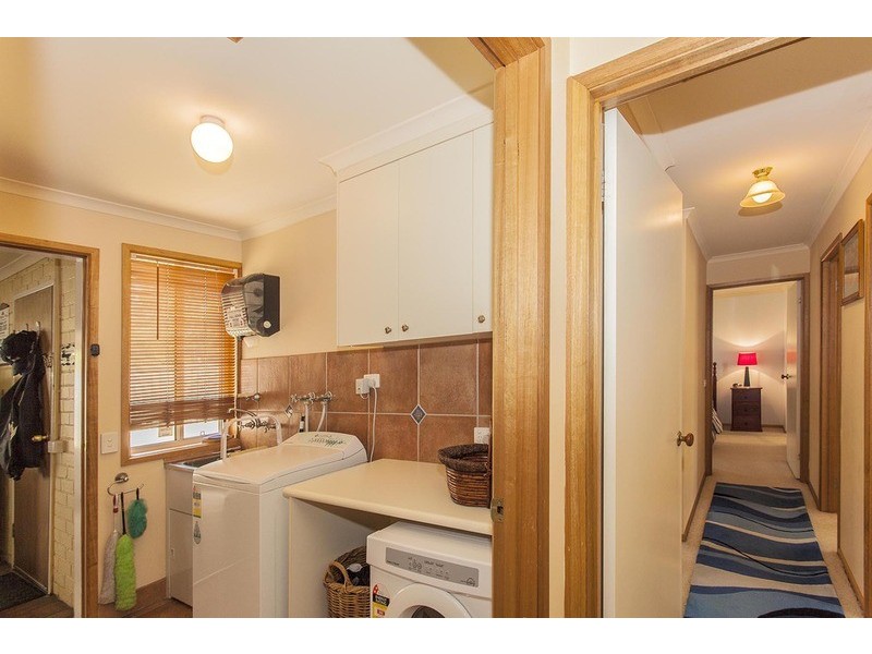 2 Armstrong  Terrace, Wodonga VIC 3690