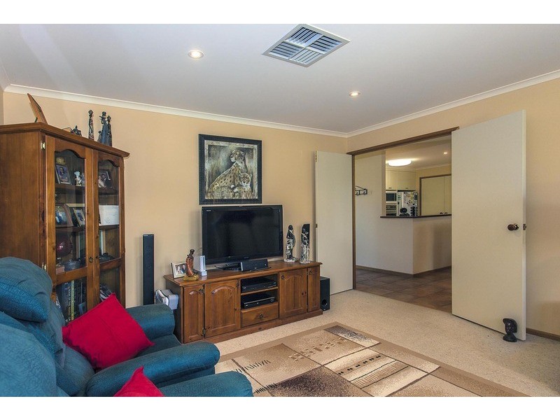 2 Armstrong  Terrace, Wodonga VIC 3690