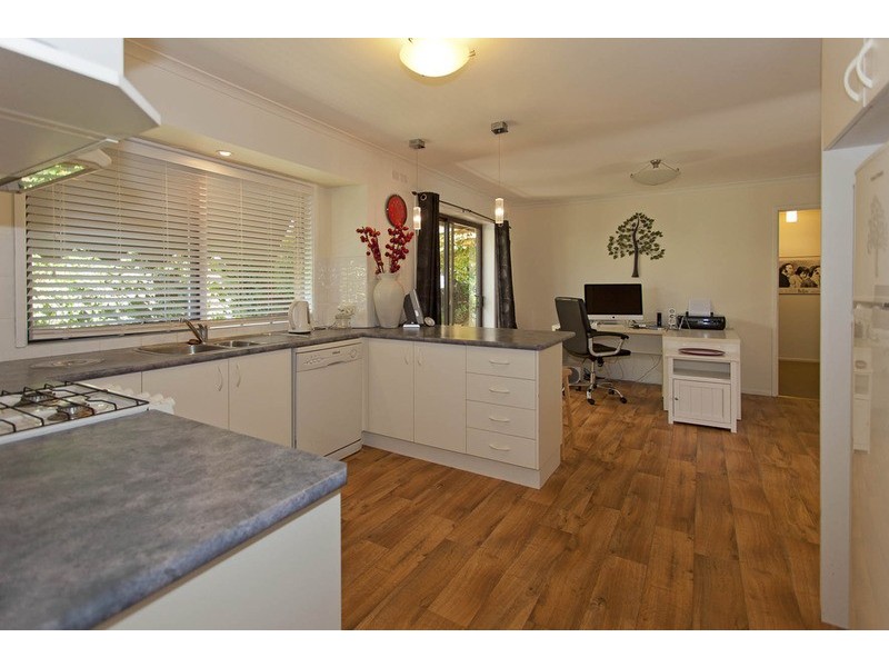 581 Lyne Street, Lavington NSW 2641