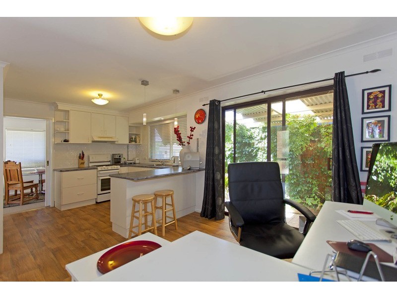 581 Lyne Street, Lavington NSW 2641