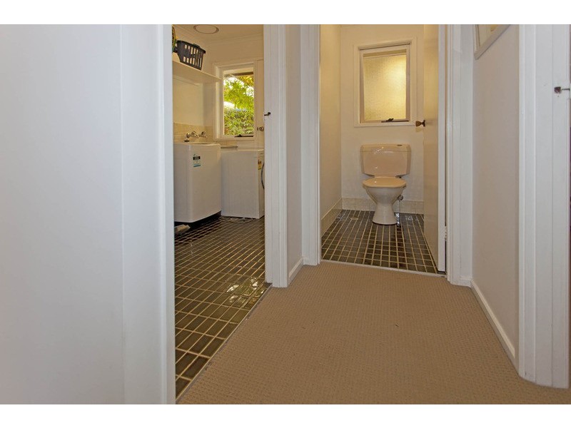 581 Lyne Street, Lavington NSW 2641