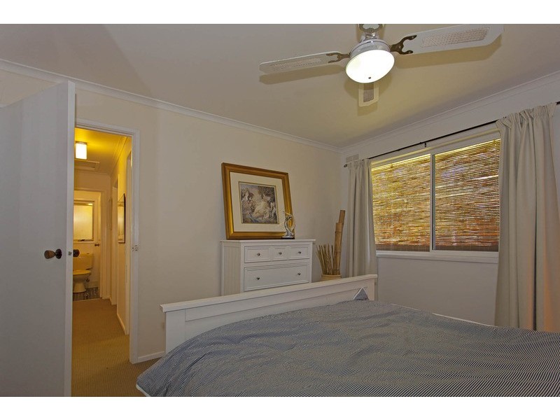 581 Lyne Street, Lavington NSW 2641