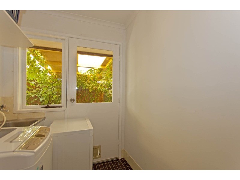 581 Lyne Street, Lavington NSW 2641