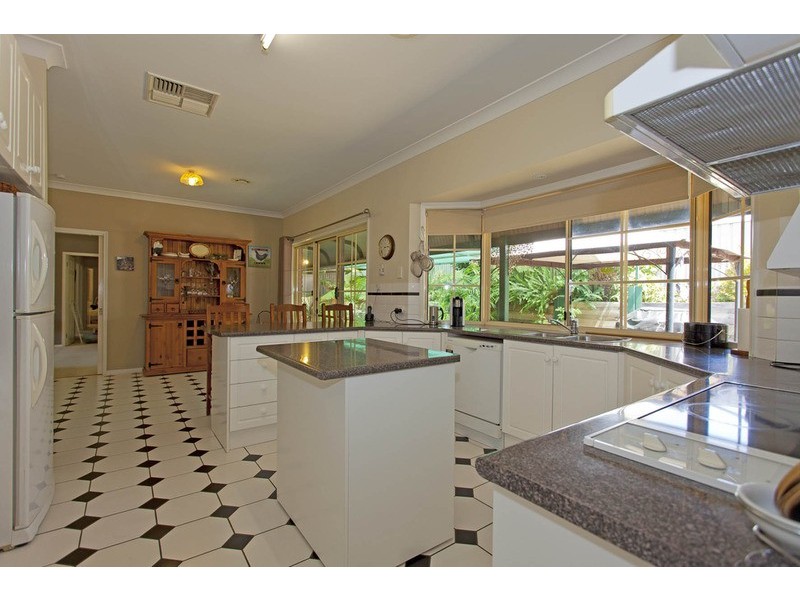 7 Ballara  Drive, Wodonga VIC 3690