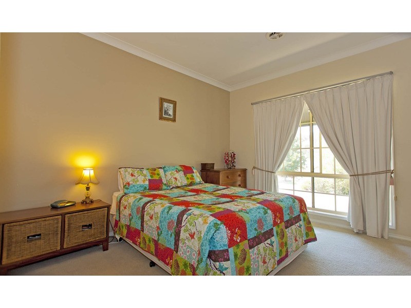 7 Ballara  Drive, Wodonga VIC 3690