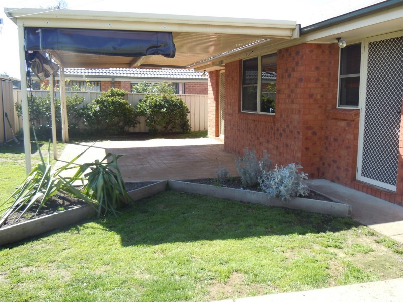 5 Oakmont Circuit, Wodonga VIC 3690