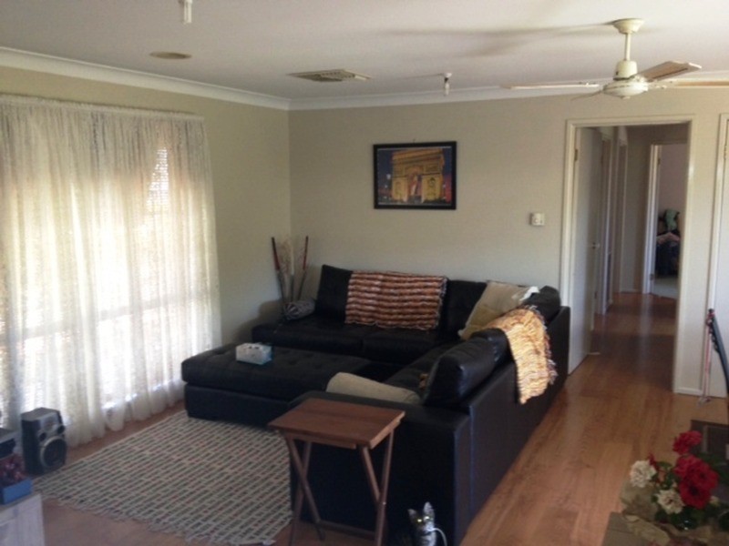 2d Chifley Street, Wodonga VIC 3690